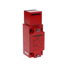 Safety interlock switch 