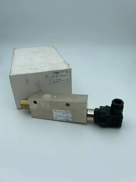  Liquid flow switch