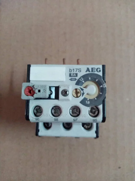 AEG B17S