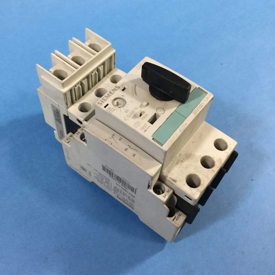 Circuit breaker size S0 for motor protection
