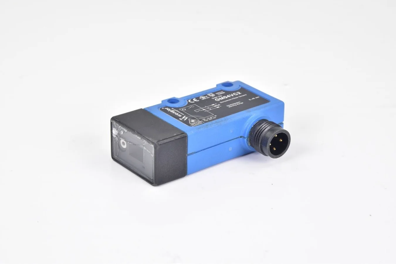 The Wenglor GM04VC2 is an industrial laser gloss sensor designed to accurately and reliably differentiate between matte and glossy surfaces