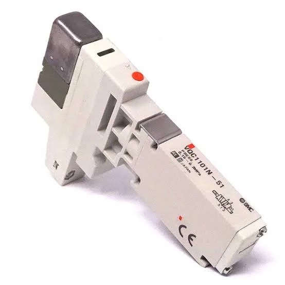 Single-solenoid pneumatic valve