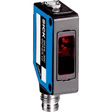  Retro-reflective photoelectric sensor