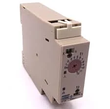 Solid-state star-delta timer
