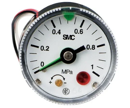 Pressure gauge with a built-in pressure switch